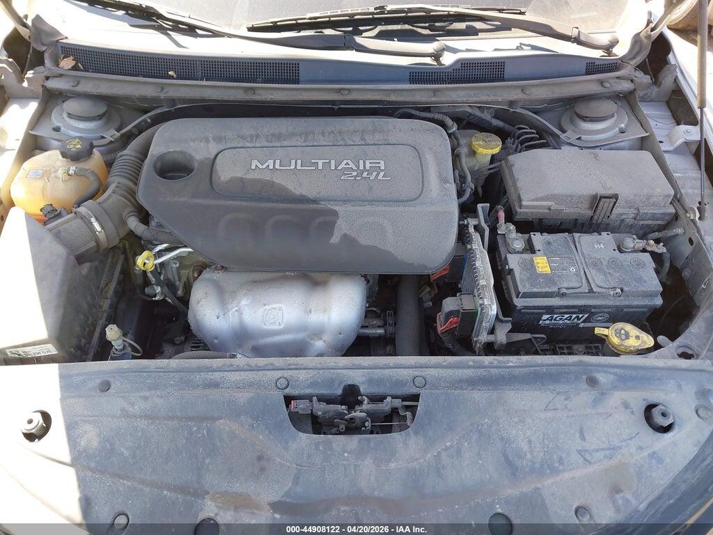 1C3CCCBB0FN729572 2015 CHRYSLER 200 photo no. 10
