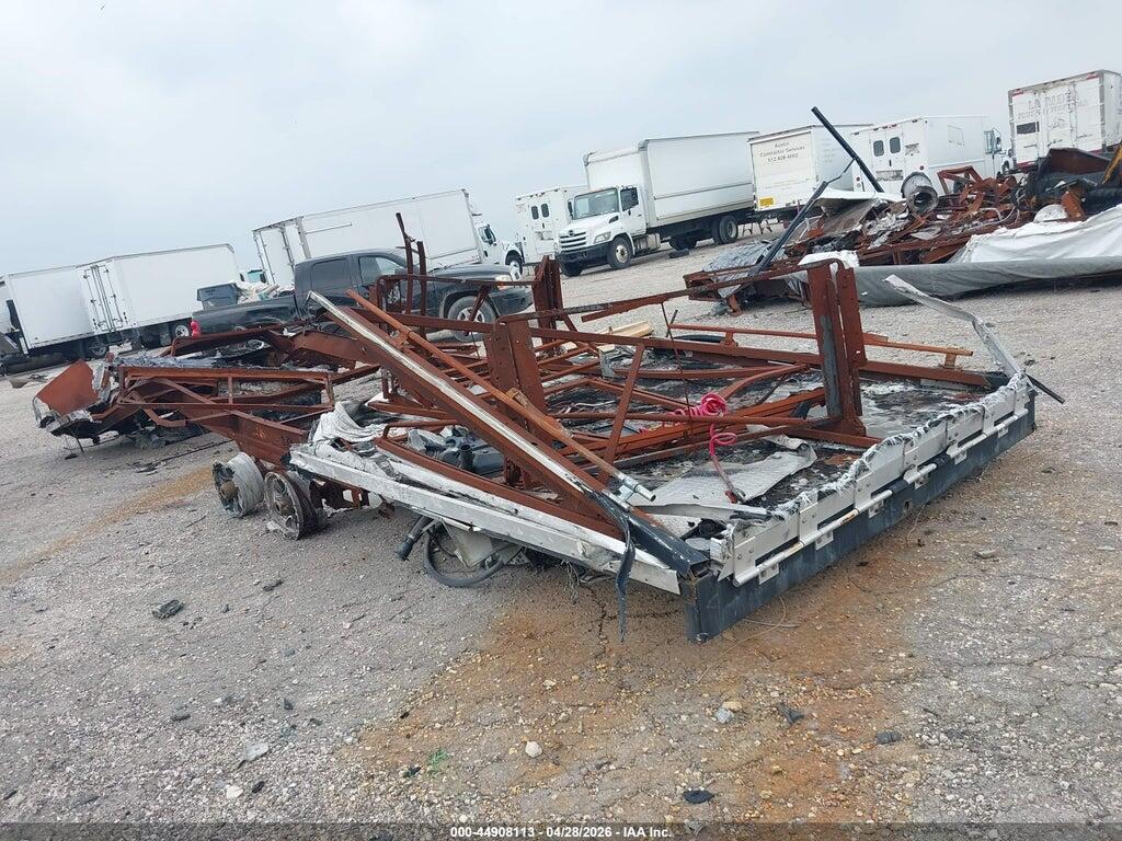 4X4TXLF20GF161775 2016 FOREST RIVER HYPERLITE photo no. 3