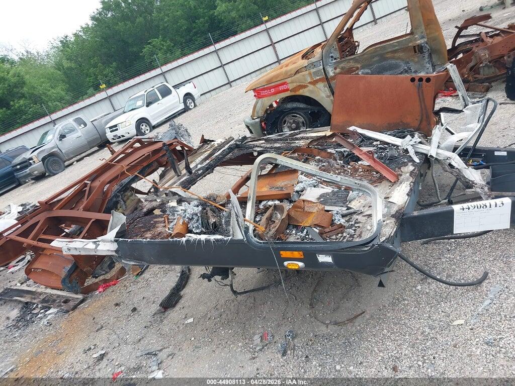 4X4TXLF20GF161775 2016 FOREST RIVER HYPERLITE photo no. 5