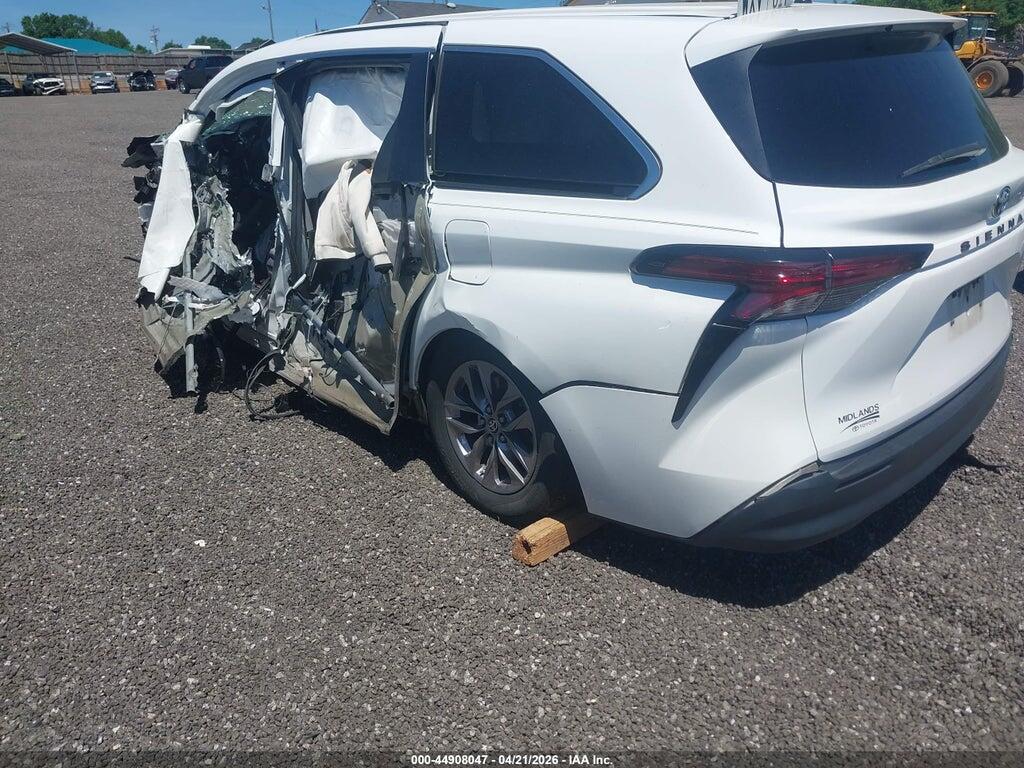5TDKRKEC8MS046398 2021 TOYOTA SIENNA photo no. 3
