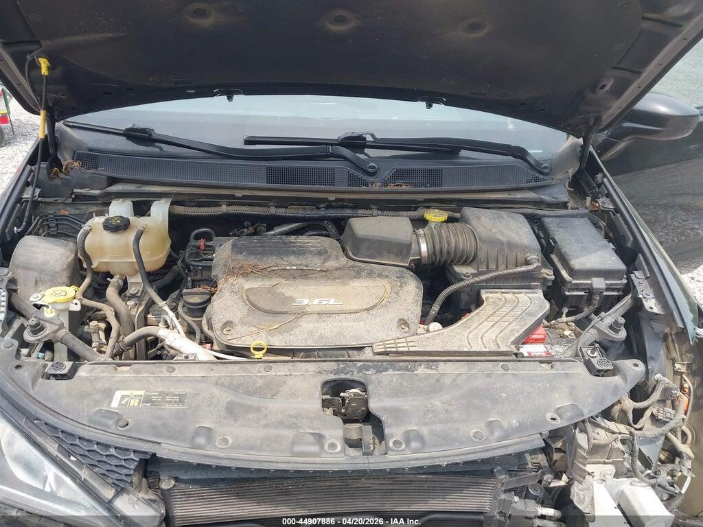 2C4RC1FG8JR315807 2018 CHRYSLER PACIFICA photo no. 10