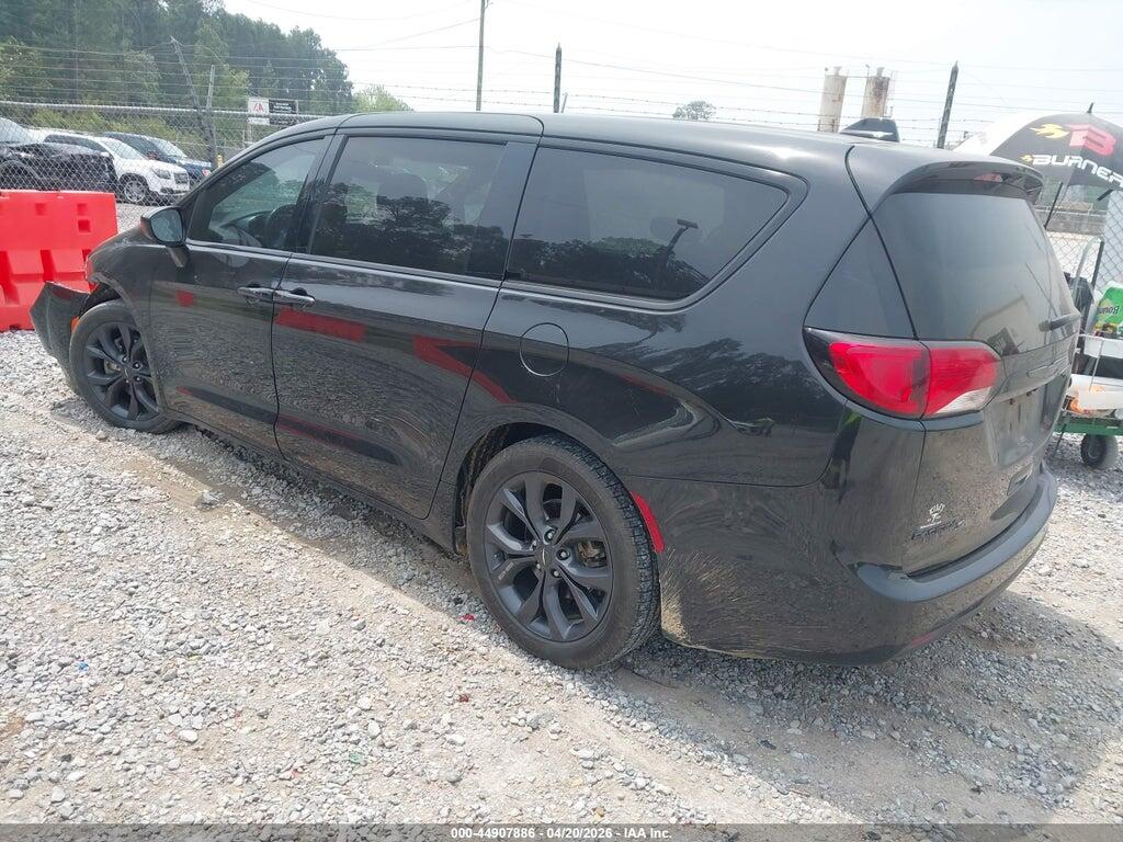 2C4RC1FG8JR315807 2018 CHRYSLER PACIFICA photo no. 3