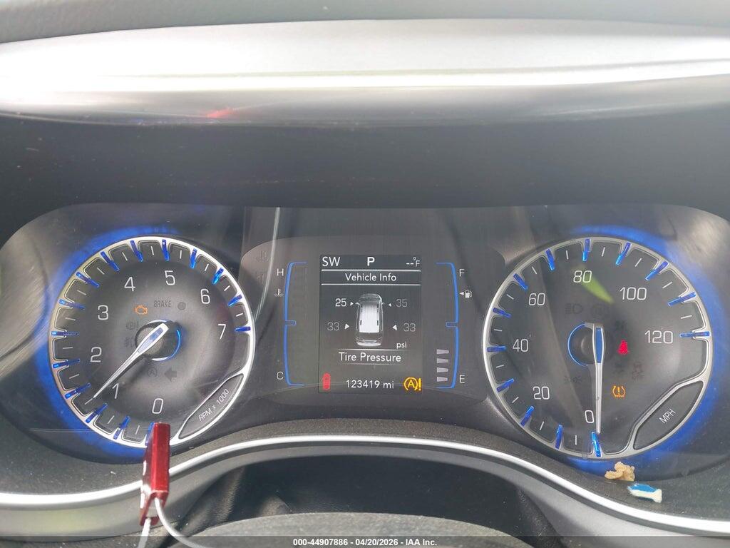 2C4RC1FG8JR315807 2018 CHRYSLER PACIFICA photo no. 7