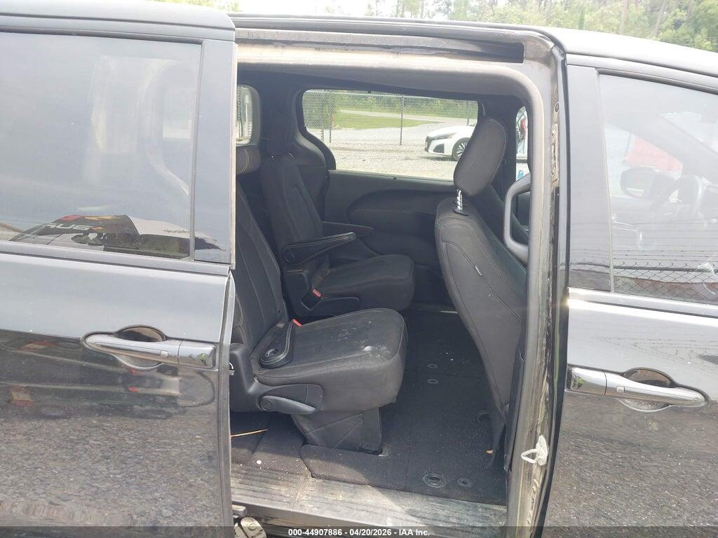 2C4RC1FG8JR315807 2018 CHRYSLER PACIFICA photo no. 8