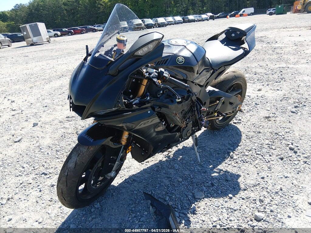JYARNA7E7SA000862 2025 YAMAHA YZF1000 photo no. 2