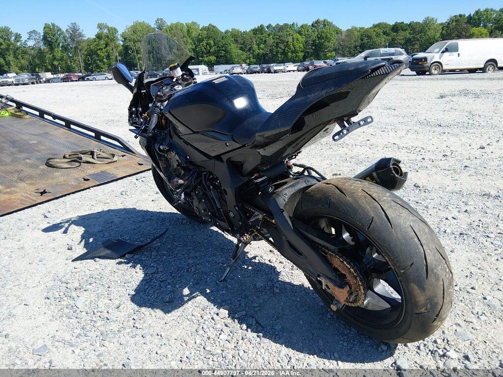 JYARNA7E7SA000862 2025 YAMAHA YZF1000 photo no. 3