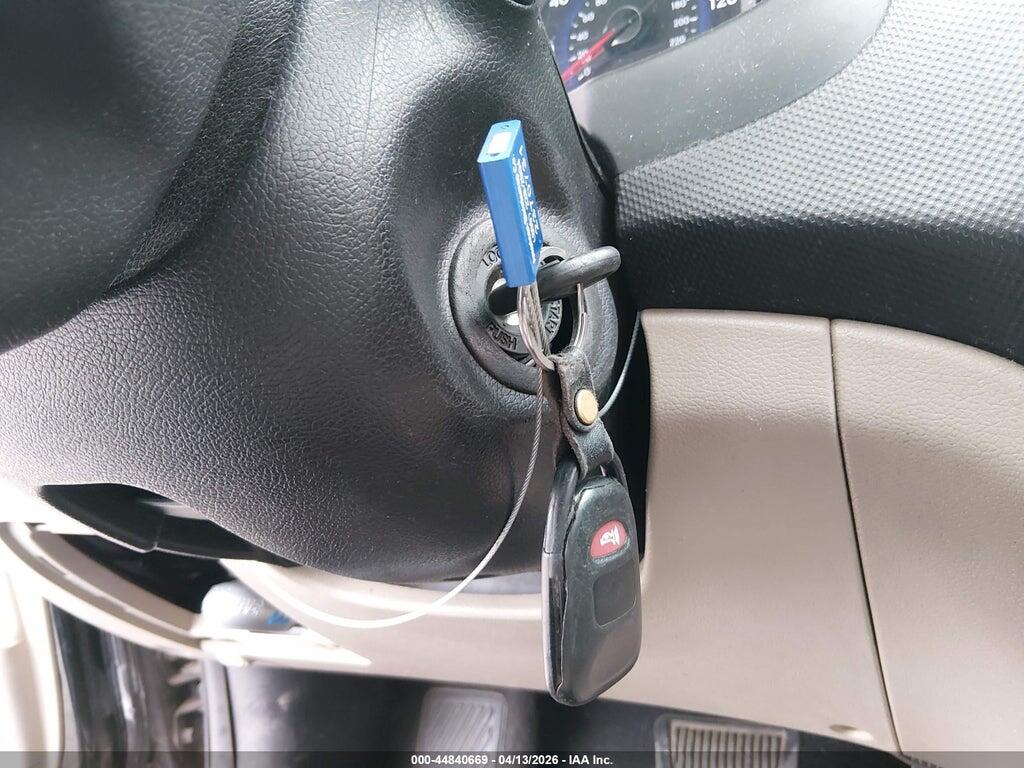 KMHCT4AE0GU084650 2016 HYUNDAI ACCENT photo no. 11