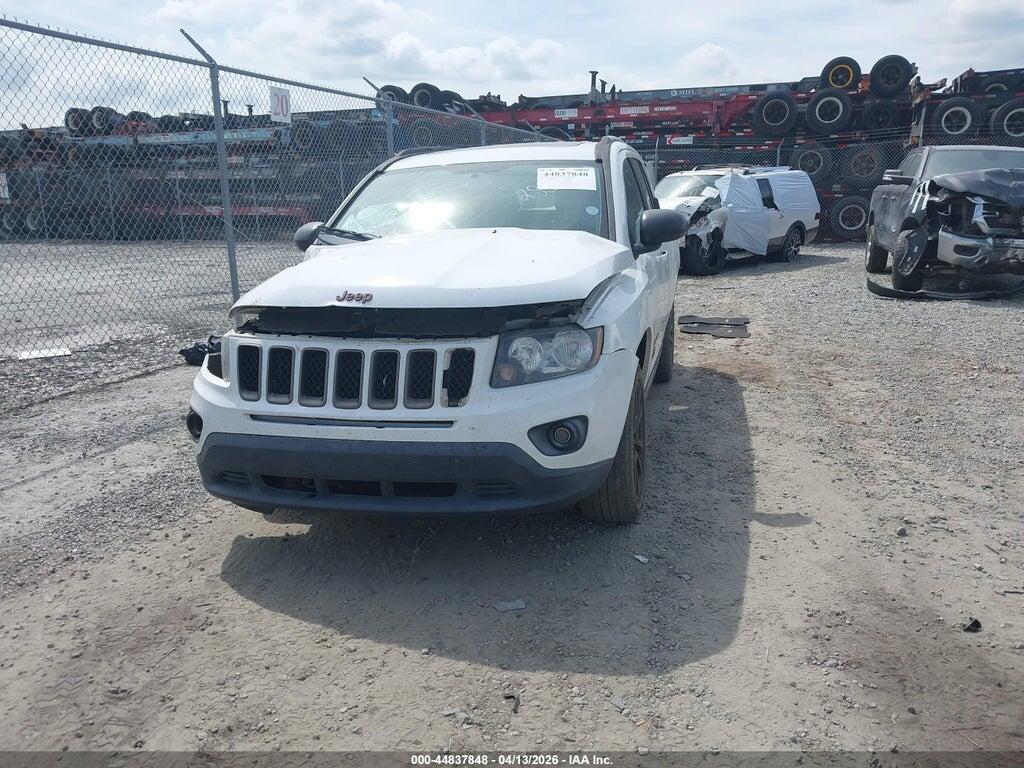 1C4NJCBB3GD726280 2016 JEEP COMPASS photo no. 2