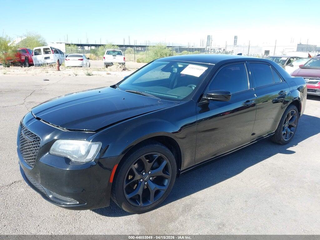 2C3CCAAG0MH508982 2021 CHRYSLER 300 photo no. 2