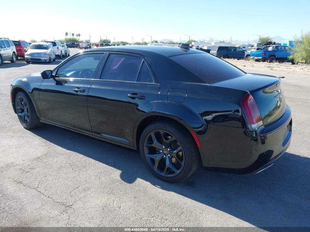 2C3CCAAG0MH508982 2021 CHRYSLER 300 photo no. 3