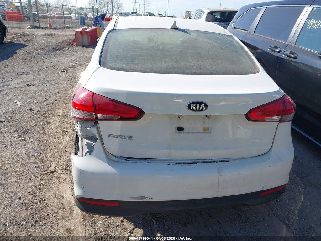 3KPFK4A75HE081927 2017 KIA FORTE photo no. 12