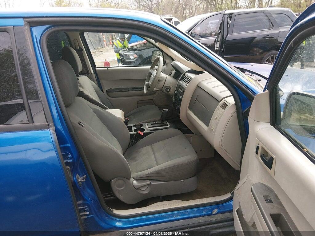 1FMCU0C75BKA74379 2011 FORD ESCAPE photo no. 5