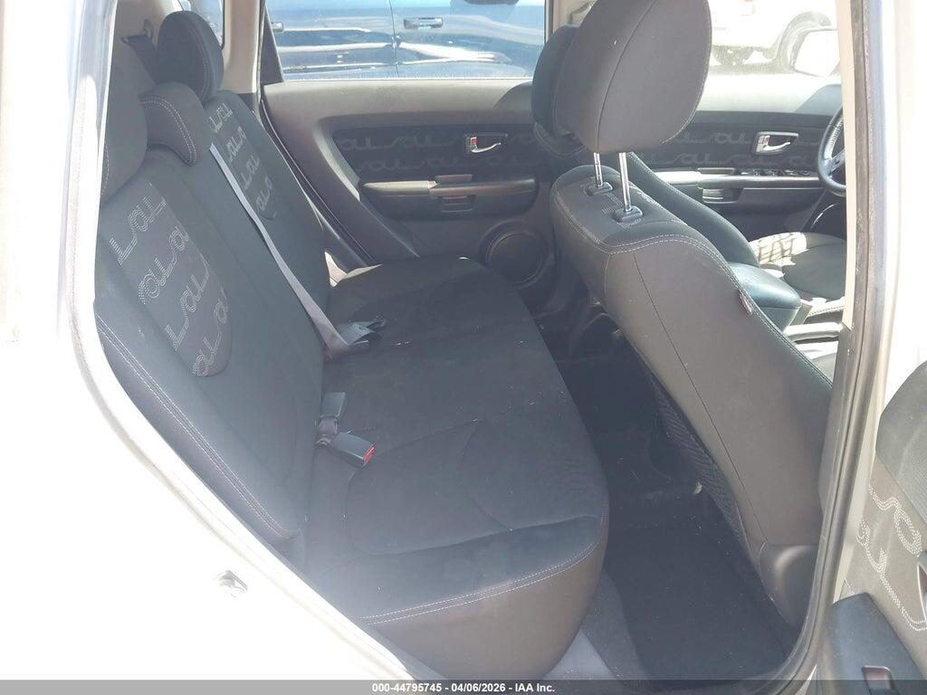 KNDJT2A63C7476717 2012 KIA SOUL photo no. 8