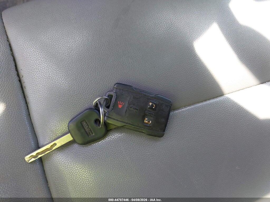 1GT12REG8HF222156 2017 GMC SIERRA 2500HD photo no. 11