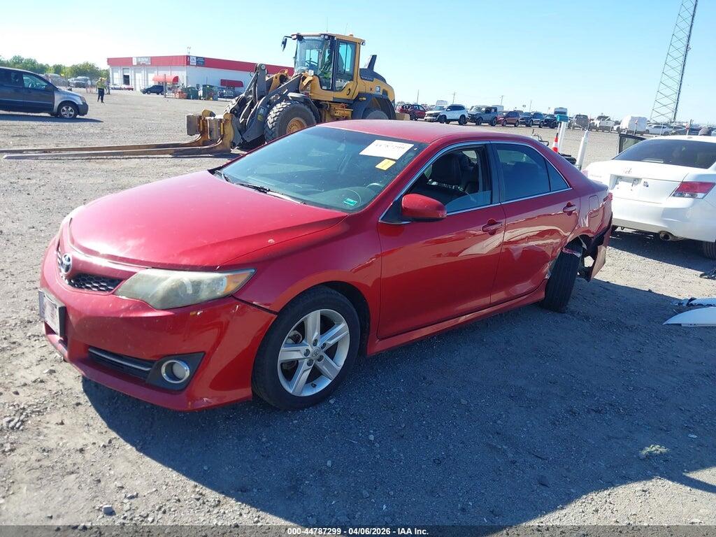 4T1BF1FK6DU711914 2013 TOYOTA CAMRY photo no. 2