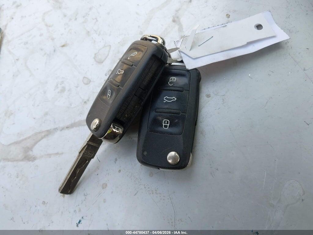 WVWFA7AH8AV025835 2010 VOLKSWAGEN EOS photo no. 11