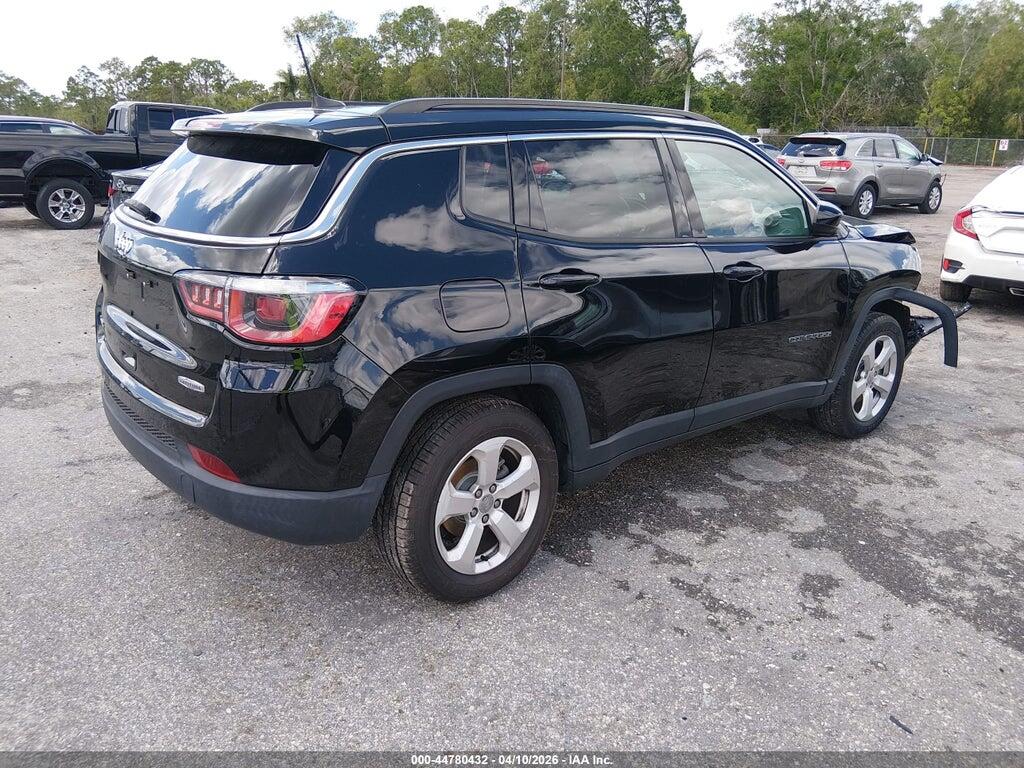 3C4NJDBB7HT657367 2017 JEEP NEW COMPASS photo no. 4