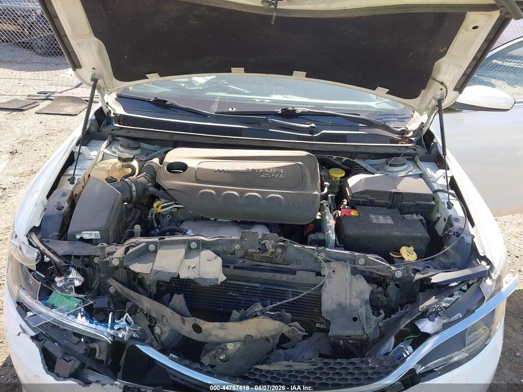 1C3CCCABXFN756635 2015 CHRYSLER 200 photo no. 10