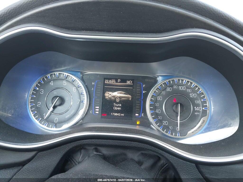 1C3CCCABXFN756635 2015 CHRYSLER 200 photo no. 7