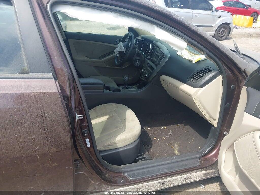 KNAGM4A71B5116235 2011 KIA OPTIMA photo no. 5