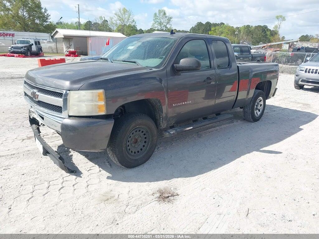 1GCRCREA6BZ282681 2011 CHEVROLET SILVERADO 1500 photo no. 2