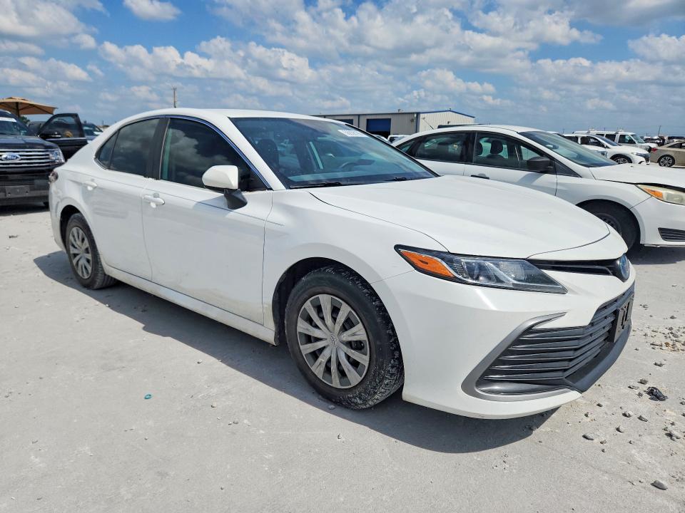 2022 TOYOTA CAMRY LE — Фото 4 из 13
