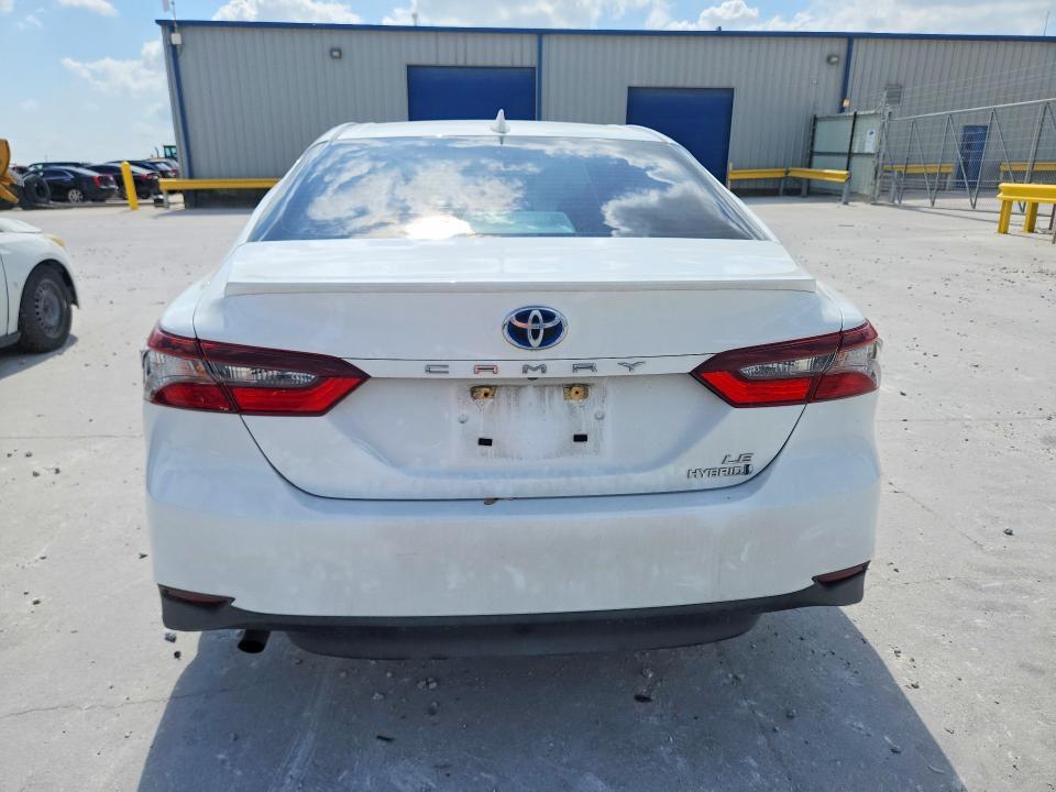 2022 TOYOTA CAMRY LE — Фото 6 из 13