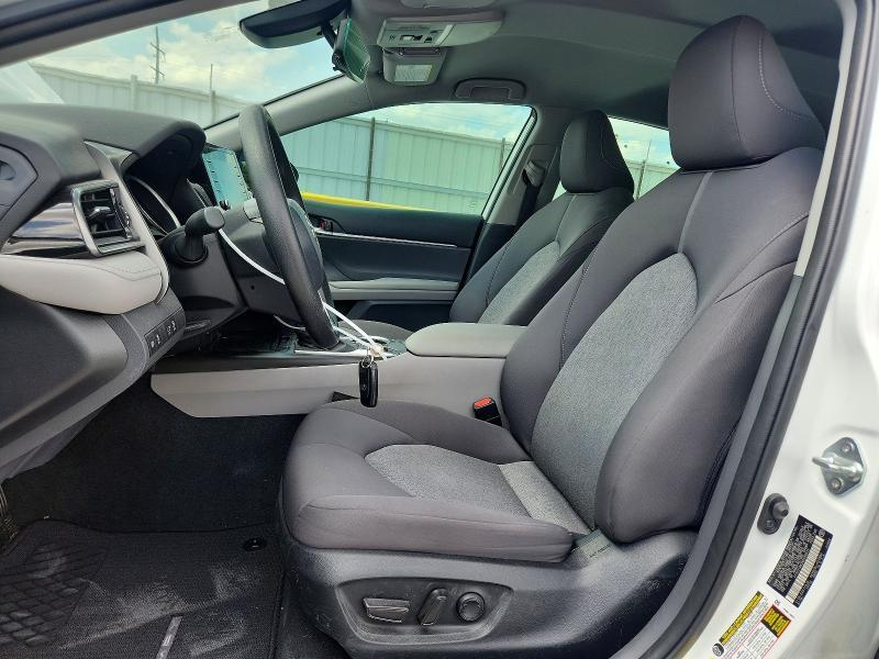 2022 TOYOTA CAMRY LE — Фото 7 из 13