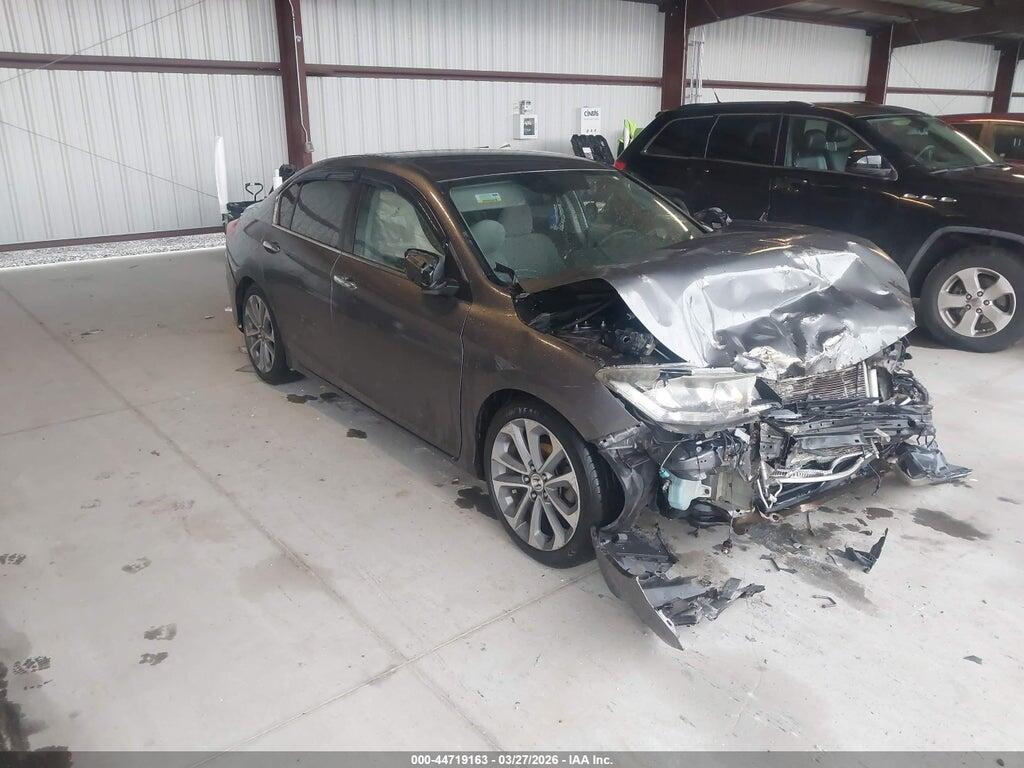 1HGCR2F37DA002443 2013 HONDA ACCORD photo no. 1