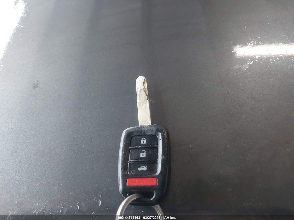 1HGCR2F37DA002443 2013 HONDA ACCORD photo no. 11