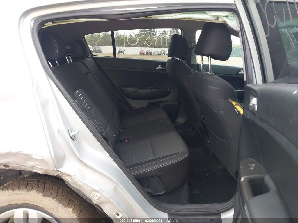 KNDPMCAC0H7043379 2017 KIA SPORTAGE photo no. 8