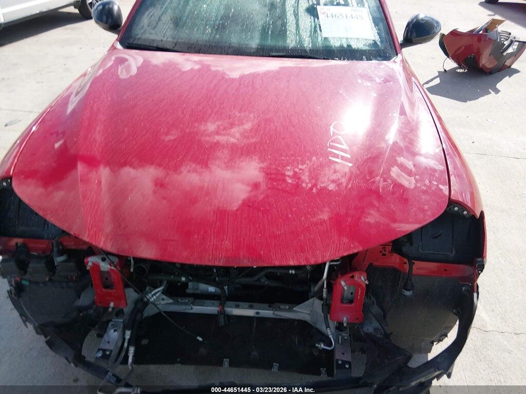 ZARFAMBN6M7649361 2021 ALFA ROMEO GIULIA photo no. 10