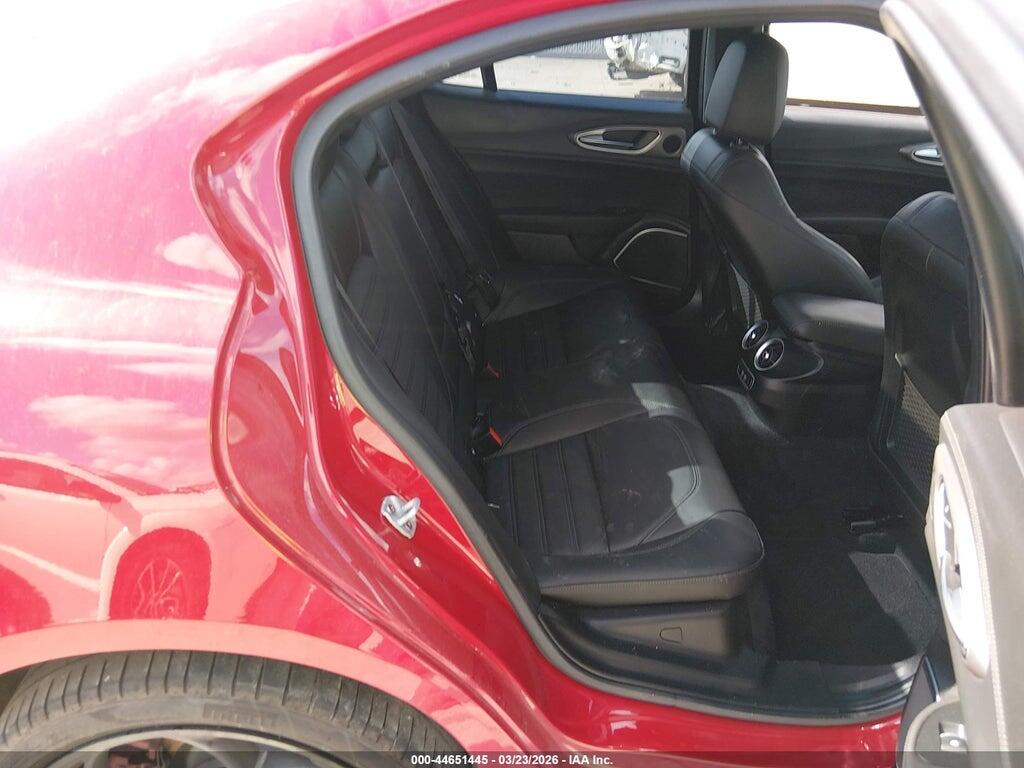 ZARFAMBN6M7649361 2021 ALFA ROMEO GIULIA photo no. 8