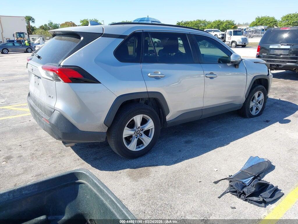 2T3W1RFV1MC107222 2021 TOYOTA RAV4 photo no. 4