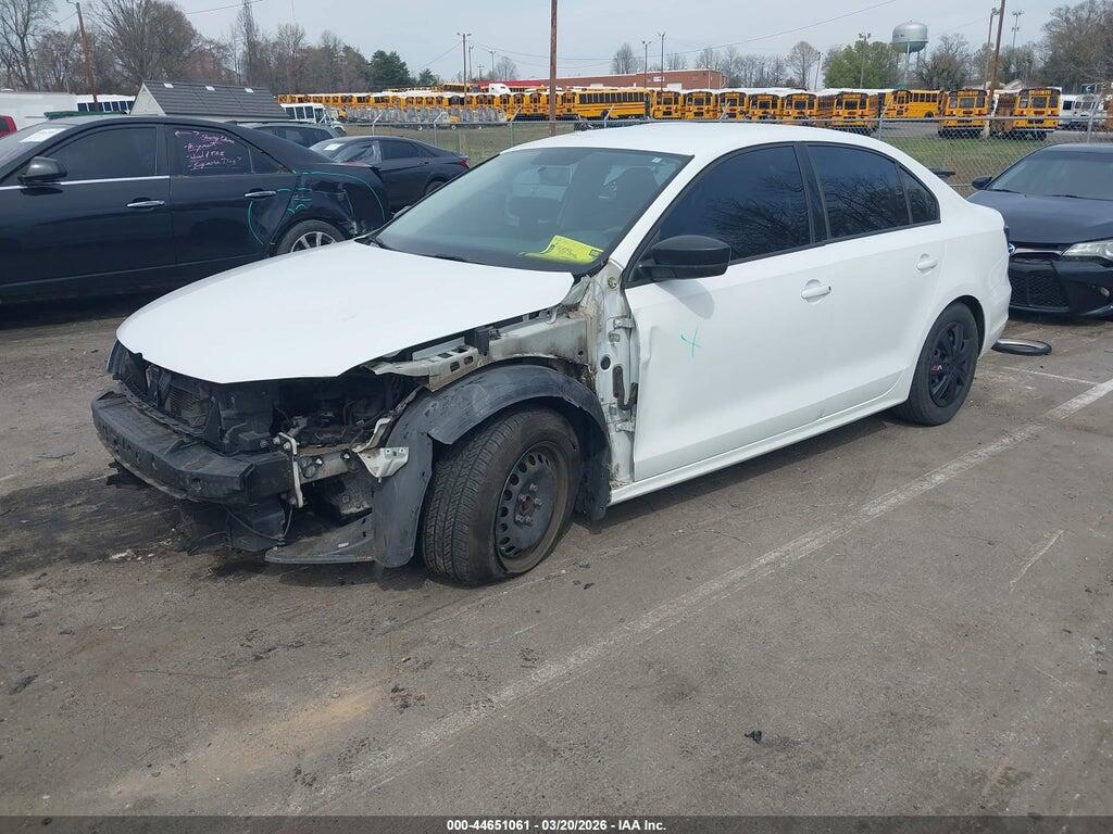 3VW267AJ0GM394045 2016 VOLKSWAGEN JETTA photo no. 2