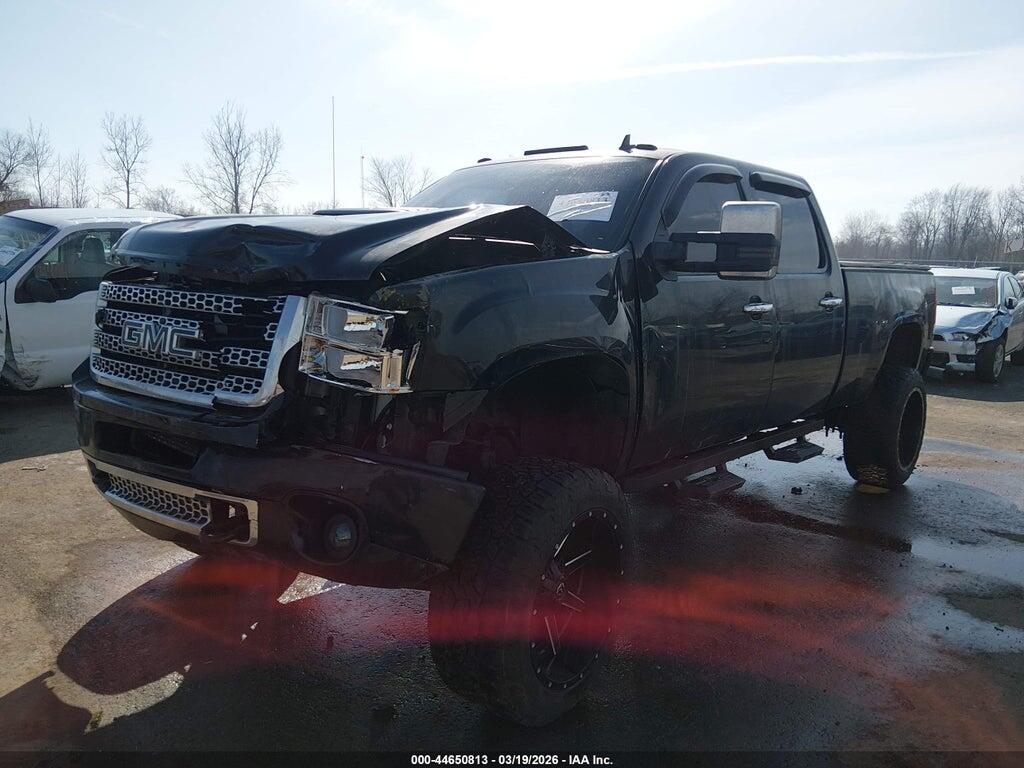 1GT125C83BF143070 2011 GMC SIERRA 2500HD photo no. 2