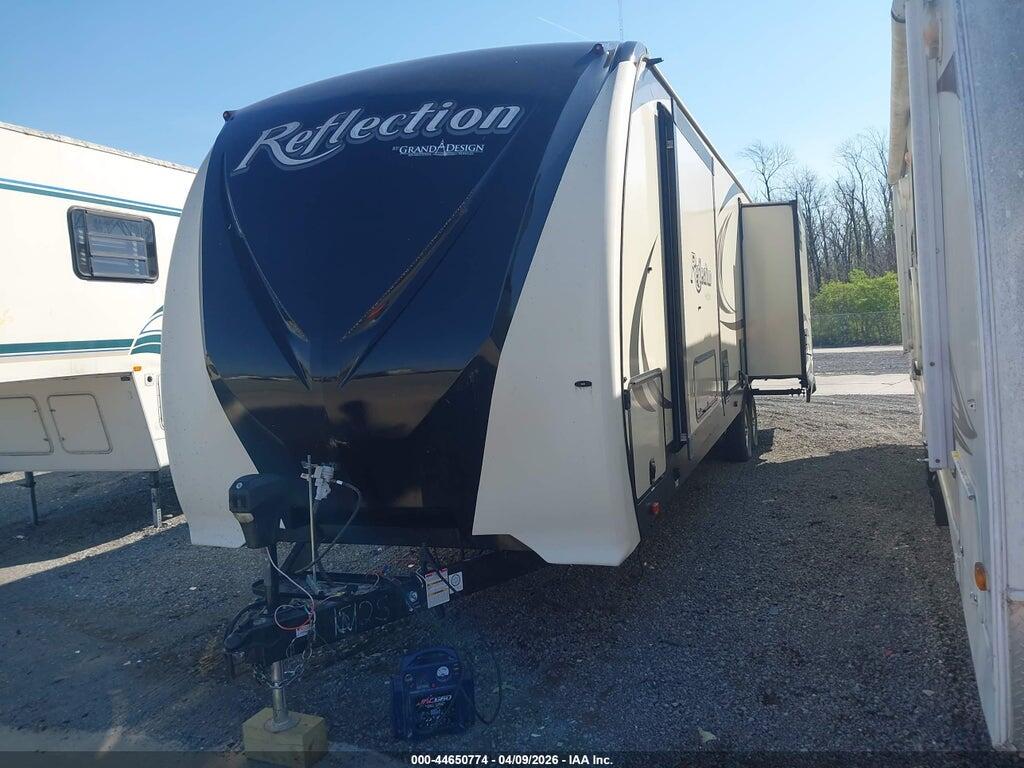 573TR3820J3315125 2018 GRAND DESIGN REFLECTION photo no. 2