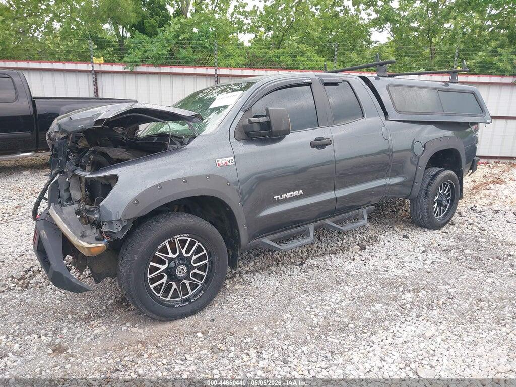 5TFRY5F1XAX082258 2010 TOYOTA TUNDRA photo no. 2