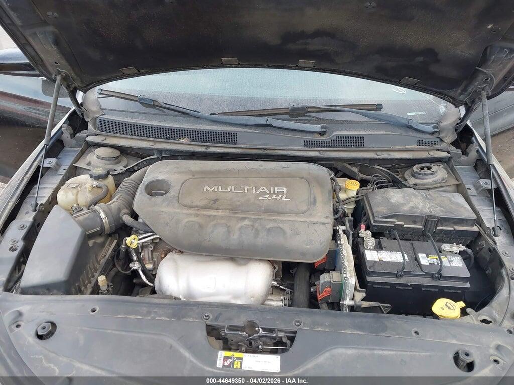 1C3CCCAB1FN699841 2015 CHRYSLER 200 photo no. 10