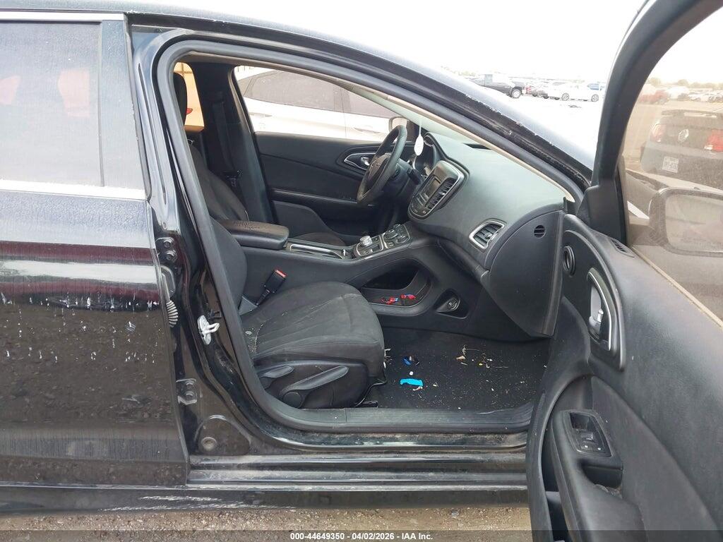 1C3CCCAB1FN699841 2015 CHRYSLER 200 photo no. 5