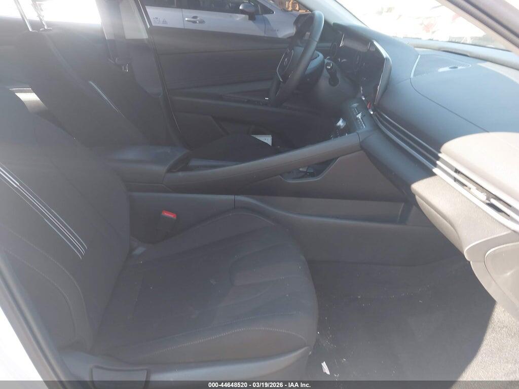 KMHLS4DGXSU070490 2025 HYUNDAI ELANTRA photo no. 5
