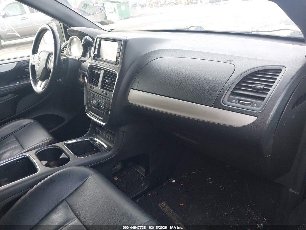 2C4RDGEG5HR715562 2017 DODGE GRAND CARAVAN photo no. 5