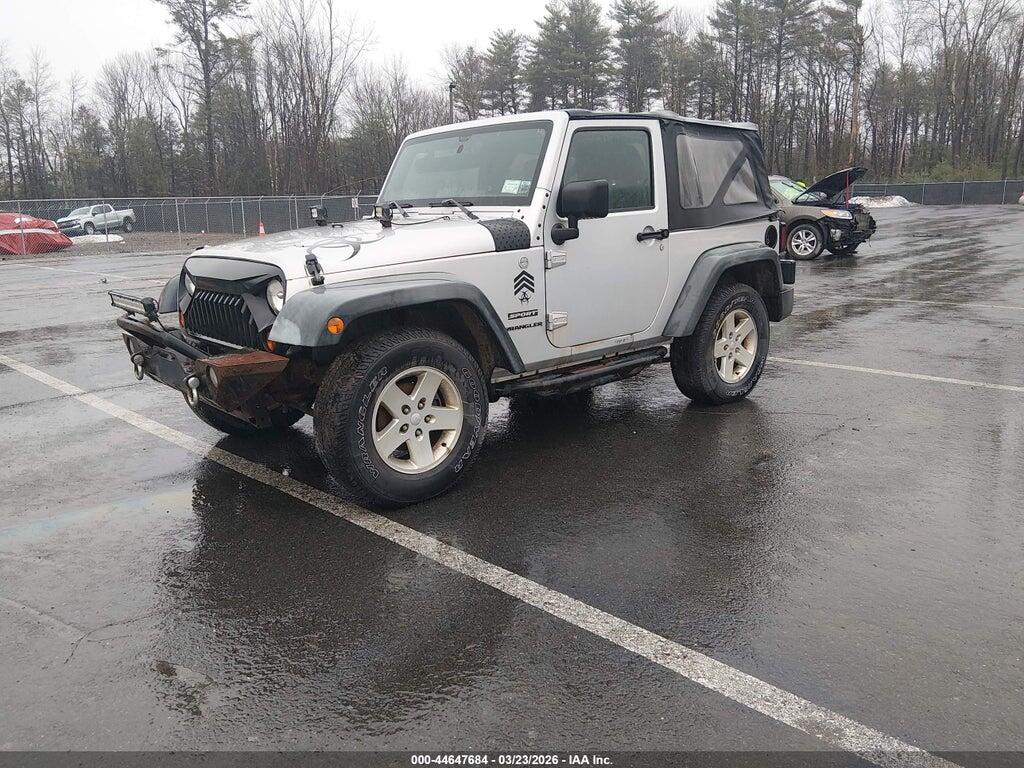 1J4AA2D12BL514041 2011 JEEP WRANGLER photo no. 2