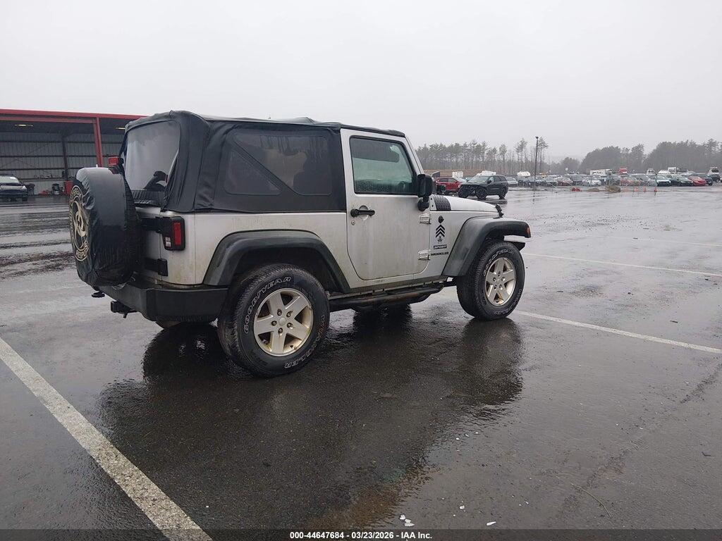 1J4AA2D12BL514041 2011 JEEP WRANGLER photo no. 4