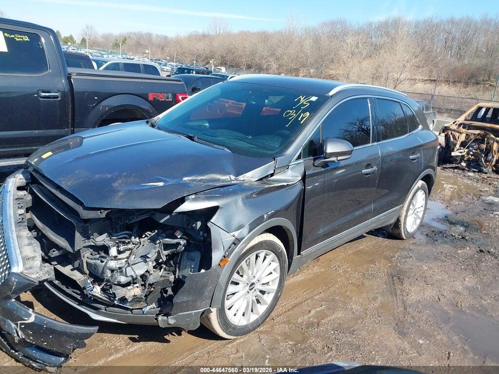 5LMCJ1C92KUL46274 2019 LINCOLN MKC photo no. 2