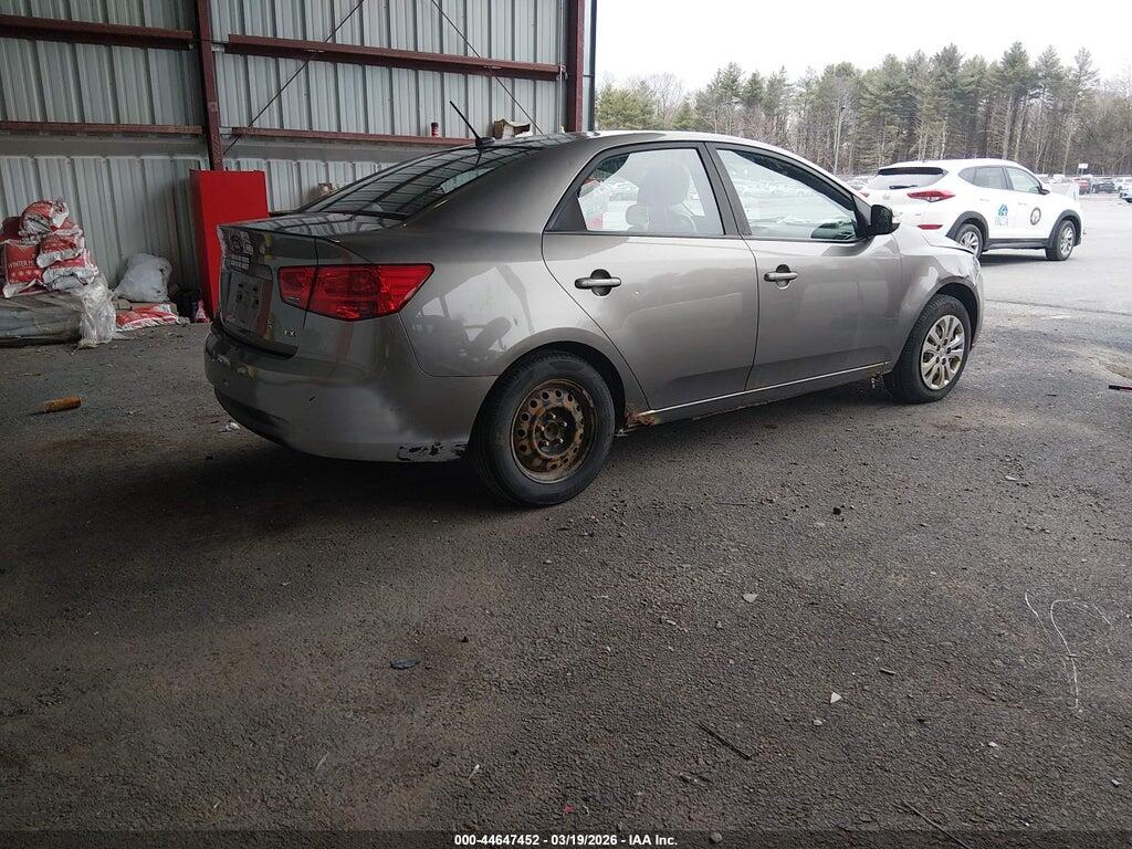 KNAFU4A23A5168562 2010 KIA FORTE photo no. 4