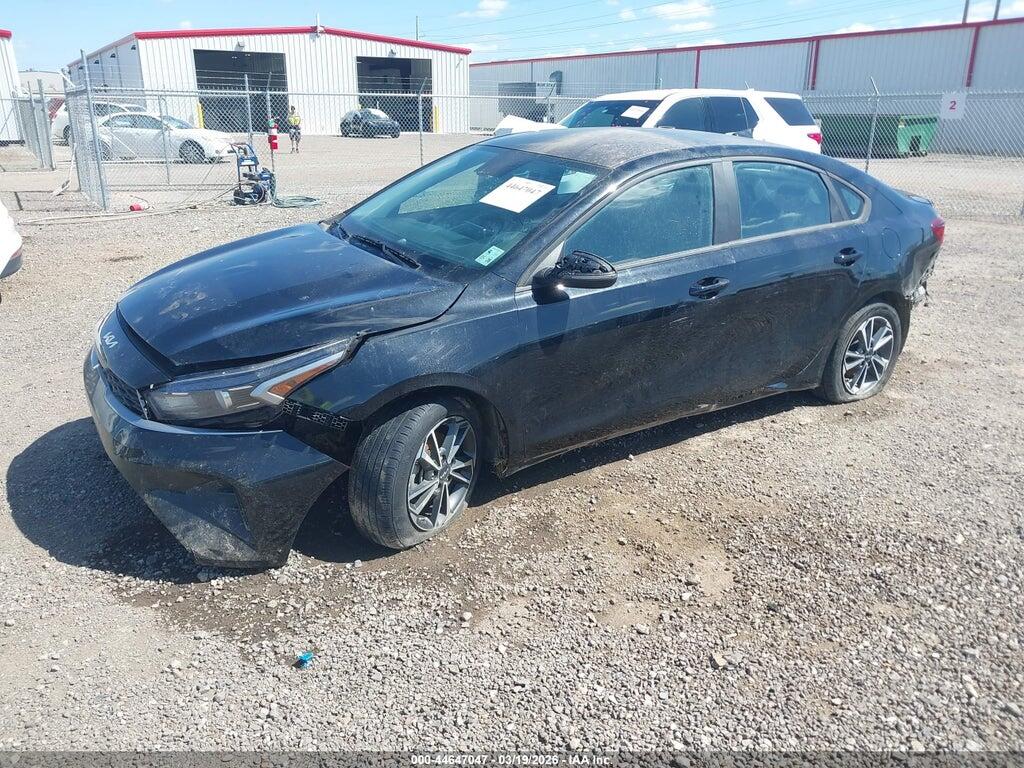 3KPF24ADXRE797083 2024 KIA FORTE photo no. 2