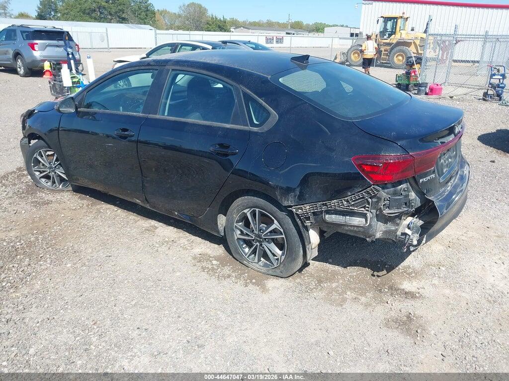 3KPF24ADXRE797083 2024 KIA FORTE photo no. 3