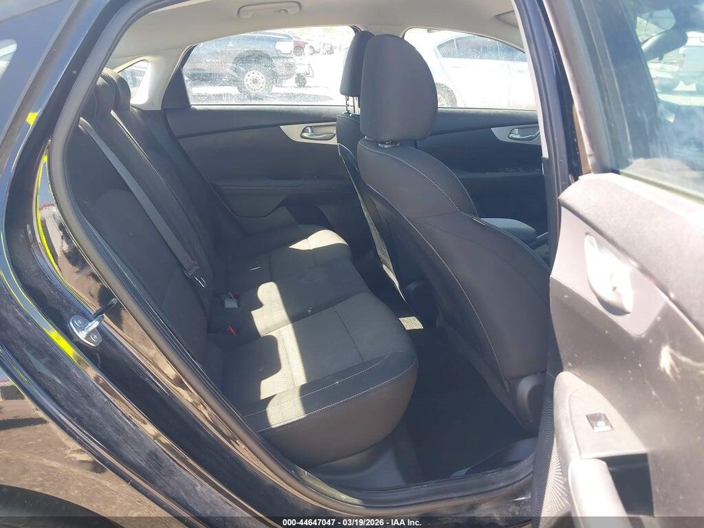 3KPF24ADXRE797083 2024 KIA FORTE photo no. 8