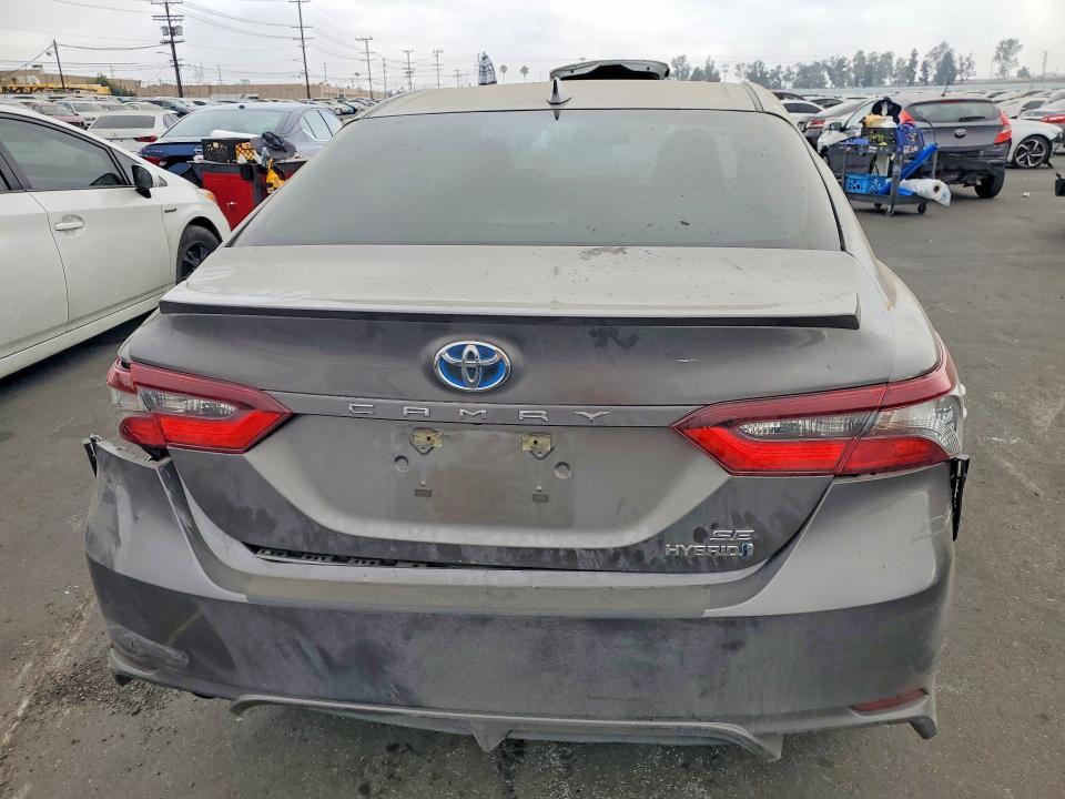 2022 TOYOTA CAMRY HYBRID SE — Фото 6 из 13